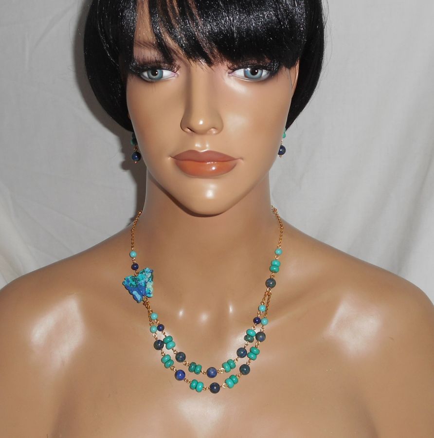  Collier pierres Lapis Lazzuli et Turquoise avec papillon