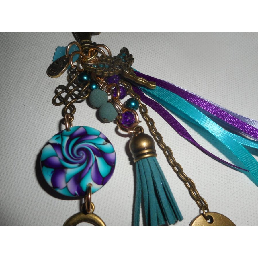 Porte clés/Bijoux de sac fée perles lave et rubans turquoise violet