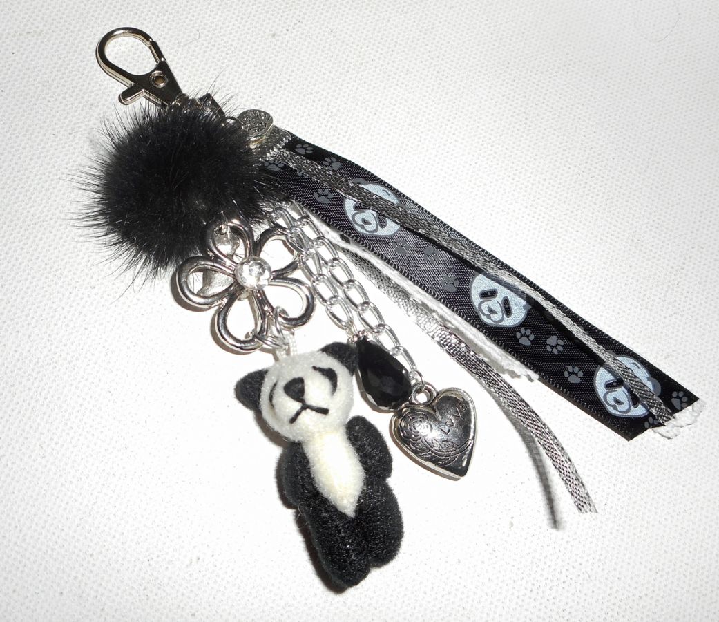 Porte clés/Bijoux de sac panda avec pompon en vison noir et rubans
