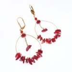 Boucles d'oreilles rouges en gorgone 