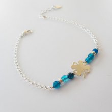 Bracelet petites pierres en agates bleues avec trèfle sur chaine argent 925