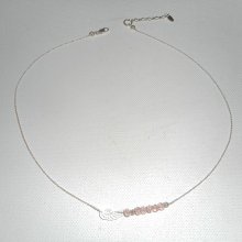 Collier ras de cou en argent 925 avec petite aile et perles en cristal rose