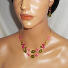 Parure Collier en Verre de Murano et cristal rose et vert sur chaine en acier
