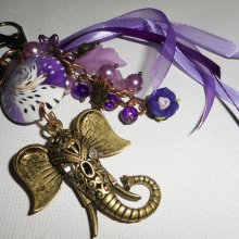 Bijoux de sac/porte clefs éléphant avec perles en argile,verre et rubans mauves