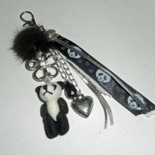 Porte-clefs / bijou de sac, rose - Pyreneesia